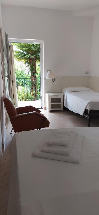 B&B Oasi Regina Pacis Santa Margherita Ligure Exterior foto